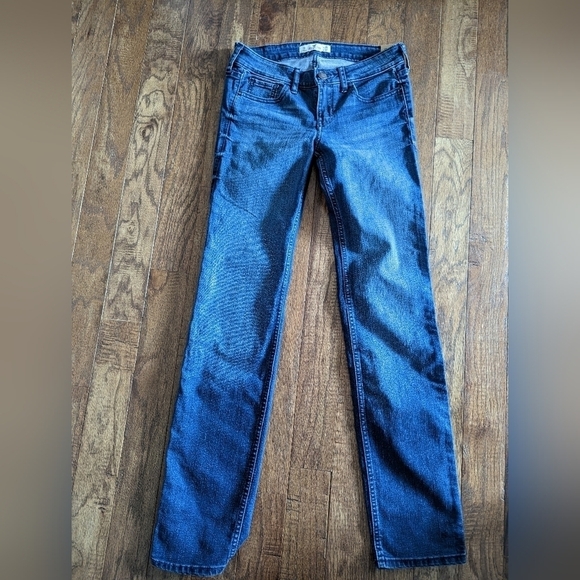 Hollister High-Rise Dark Wash Skinny Jeans Size W26 L32 - Picture 10 of 13